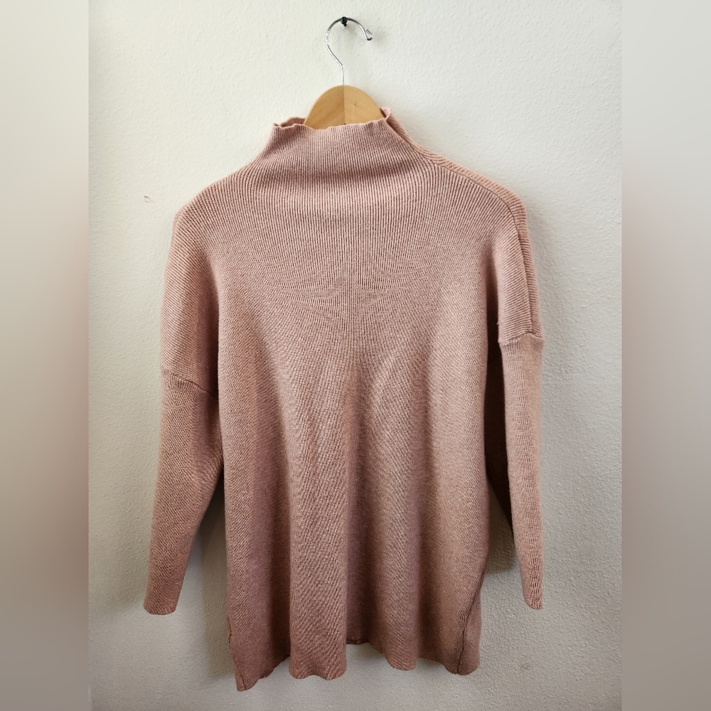 Super Soft Pullover Knit Sweater Ribbed Mock Neck Pink Medium NVERE IGVE PU - Picture 5 of 6